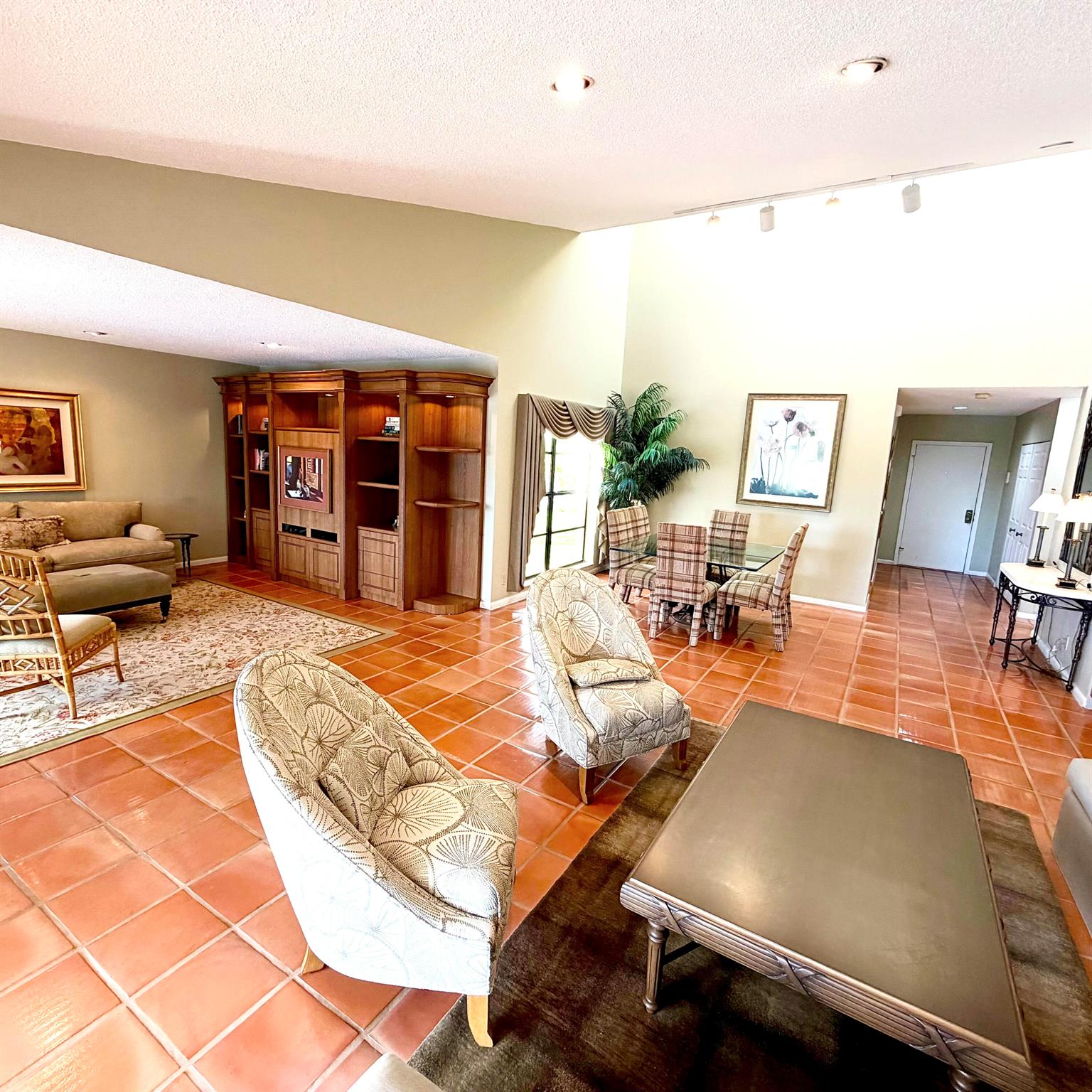 EASTGATE II AT HUNTERS RU - Residential