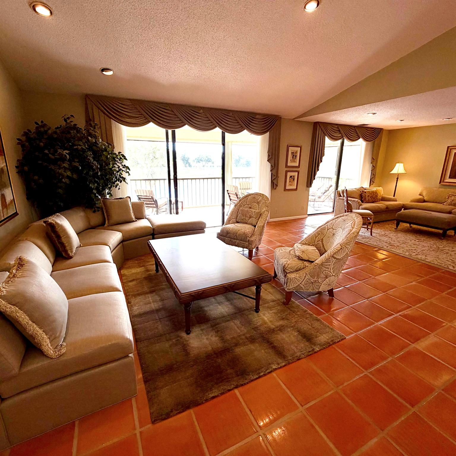 EASTGATE II AT HUNTERS RU - Residential