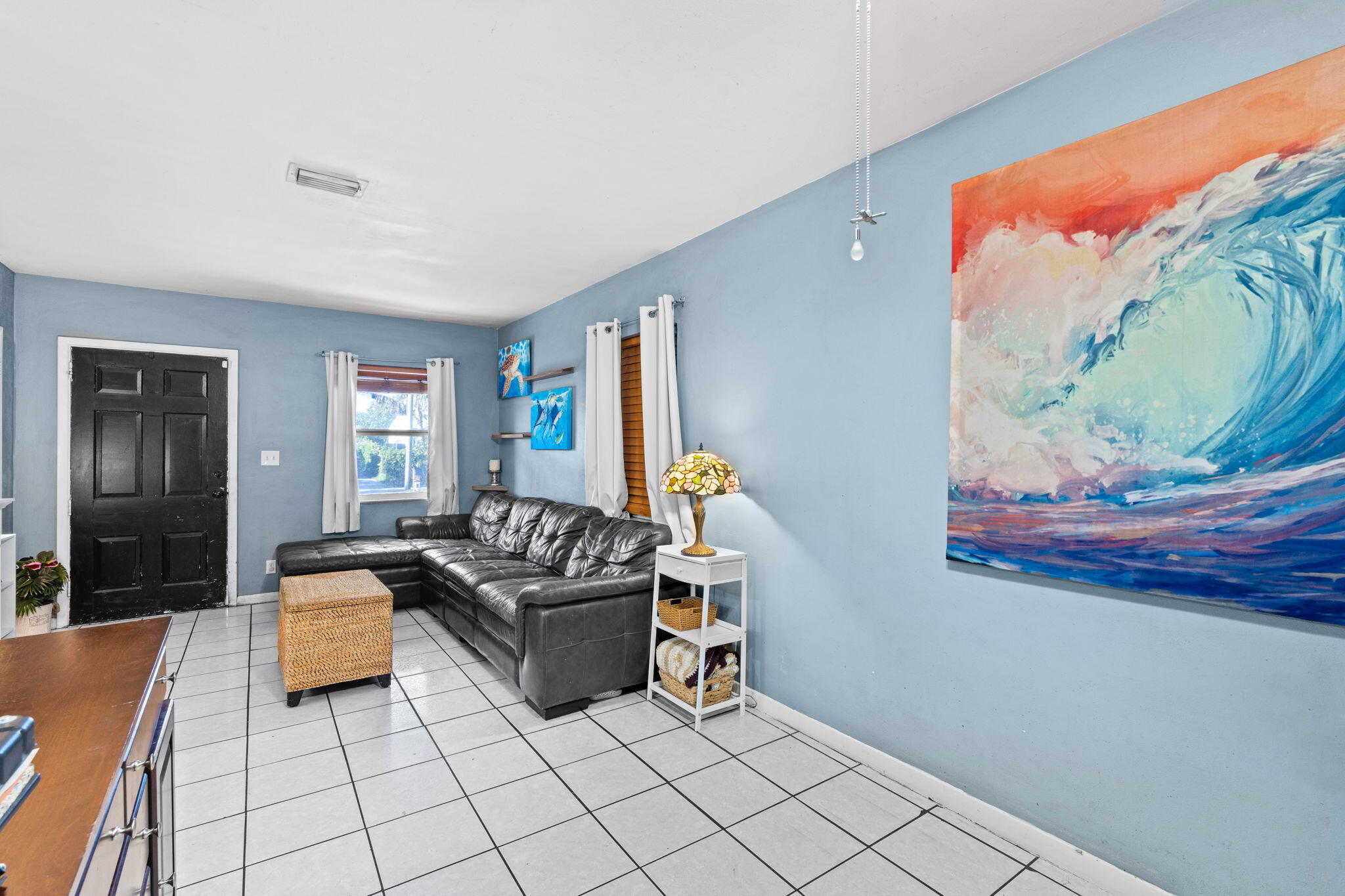 WHISPERING PALMS 5 - Residential