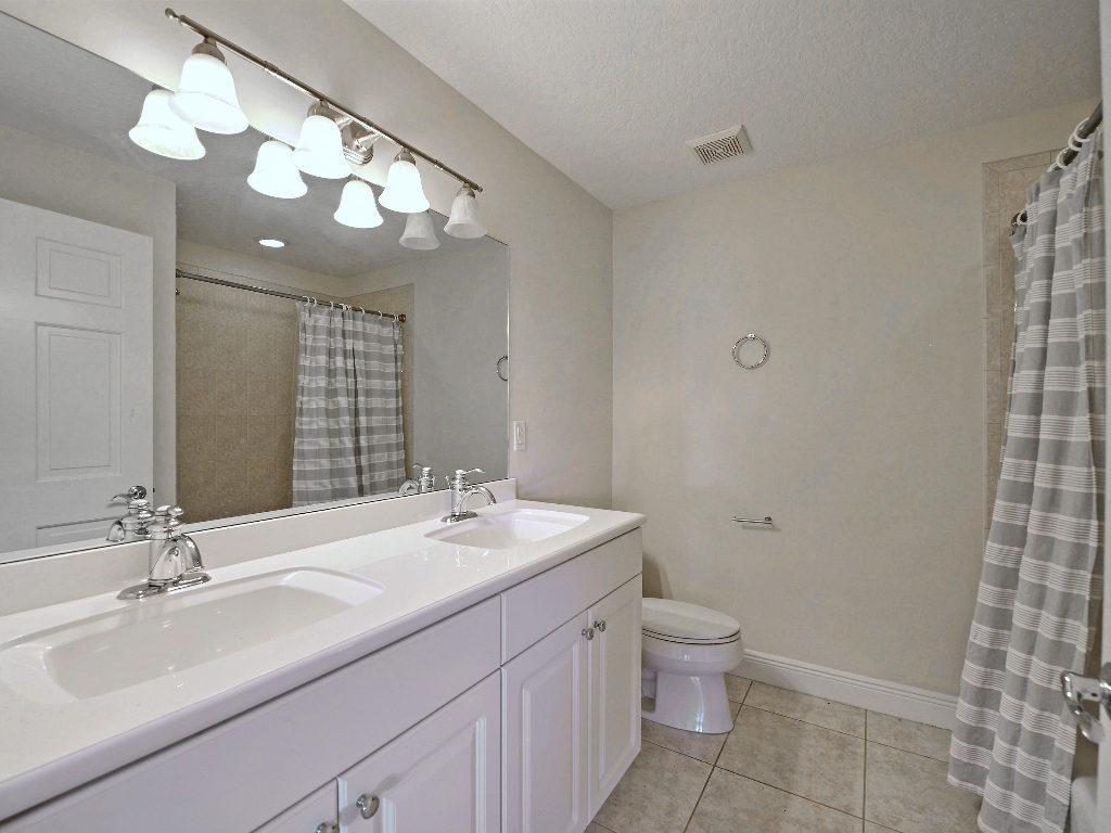 BOULEVARD VILLAGE & TENNI - Residential