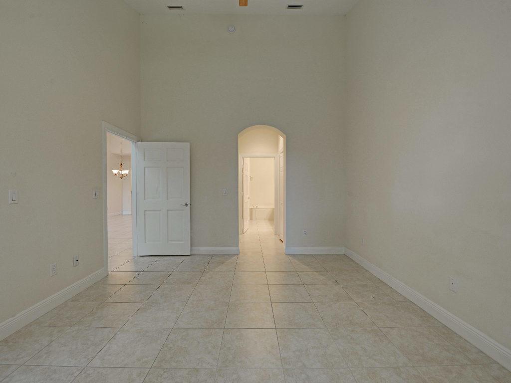 BOULEVARD VILLAGE & TENNI - Residential