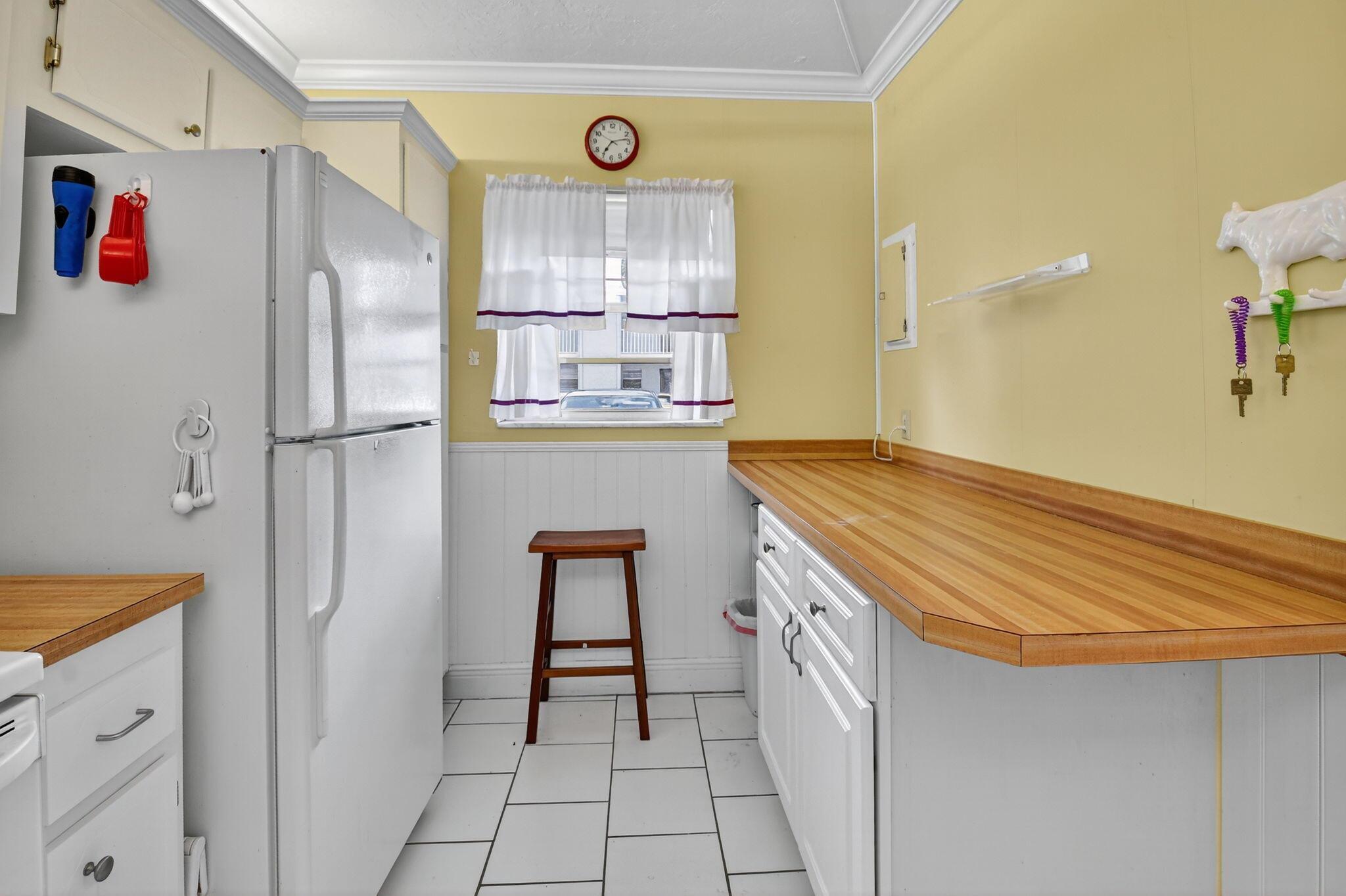 2860 SW 22nd Avenue 4030, Delray Beach, FL, 33445/$265,000 1 2860 SW 22nd Avenue 4030