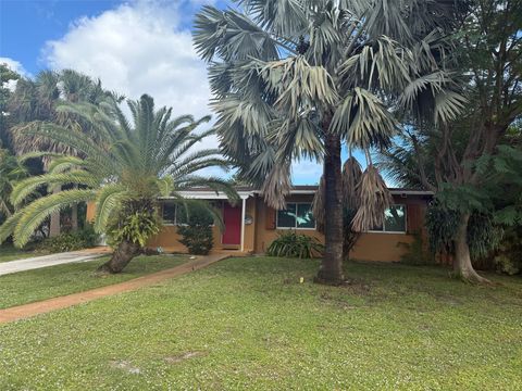 920 Wright Dr Lake Worth Beach FL 33461