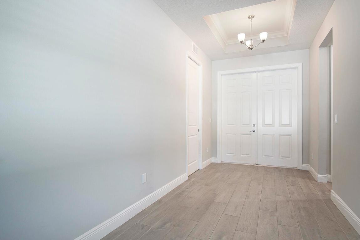 2017 SW Justison Avenue