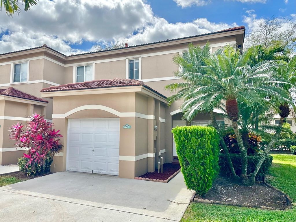 Photo of 7780 S Southwood Circle #7780, Davie, FL 33328 (MLS # F10426531)