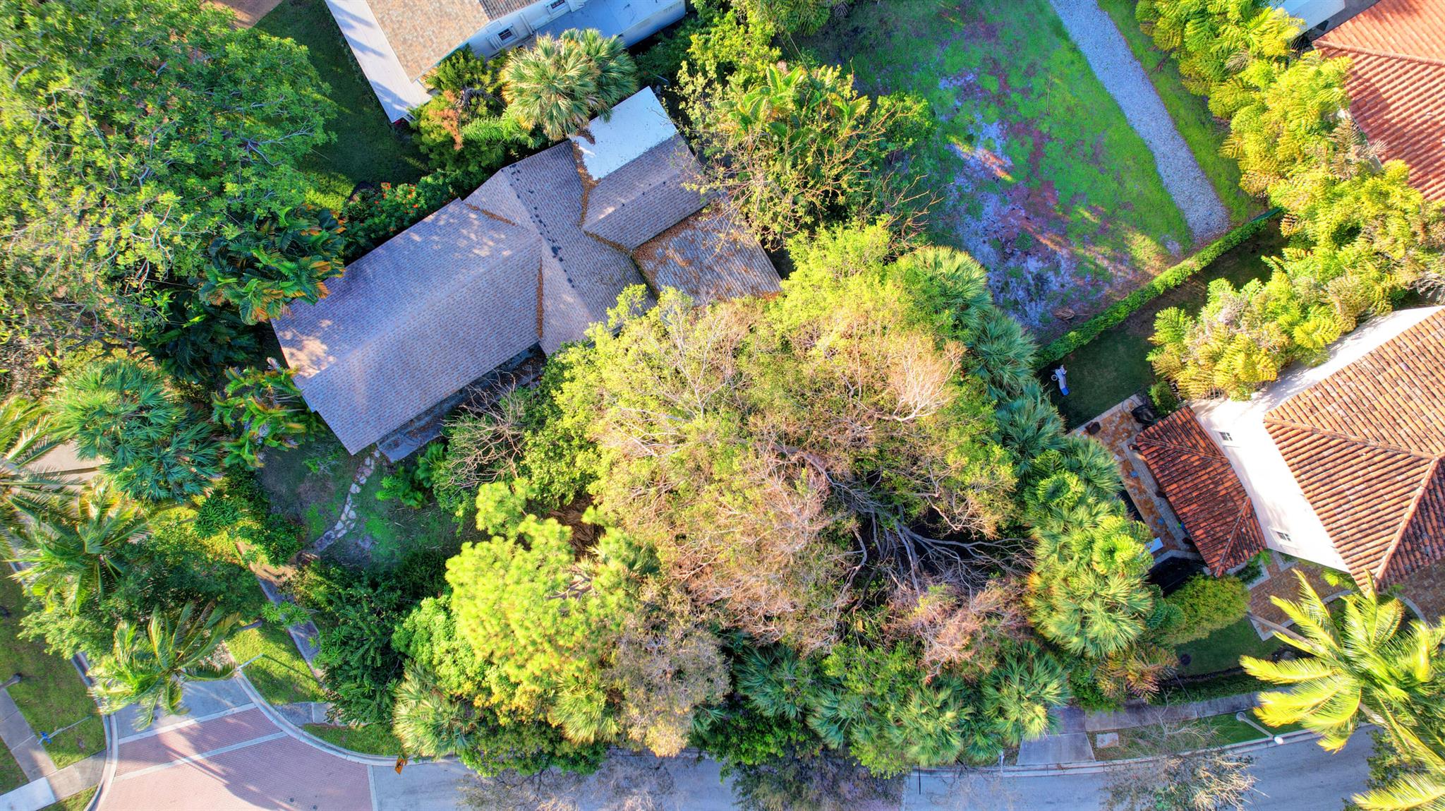 CENTRAL PARK 1 TH PT OF LT 27 LYG W OF W R/W LI OF - Residential Income