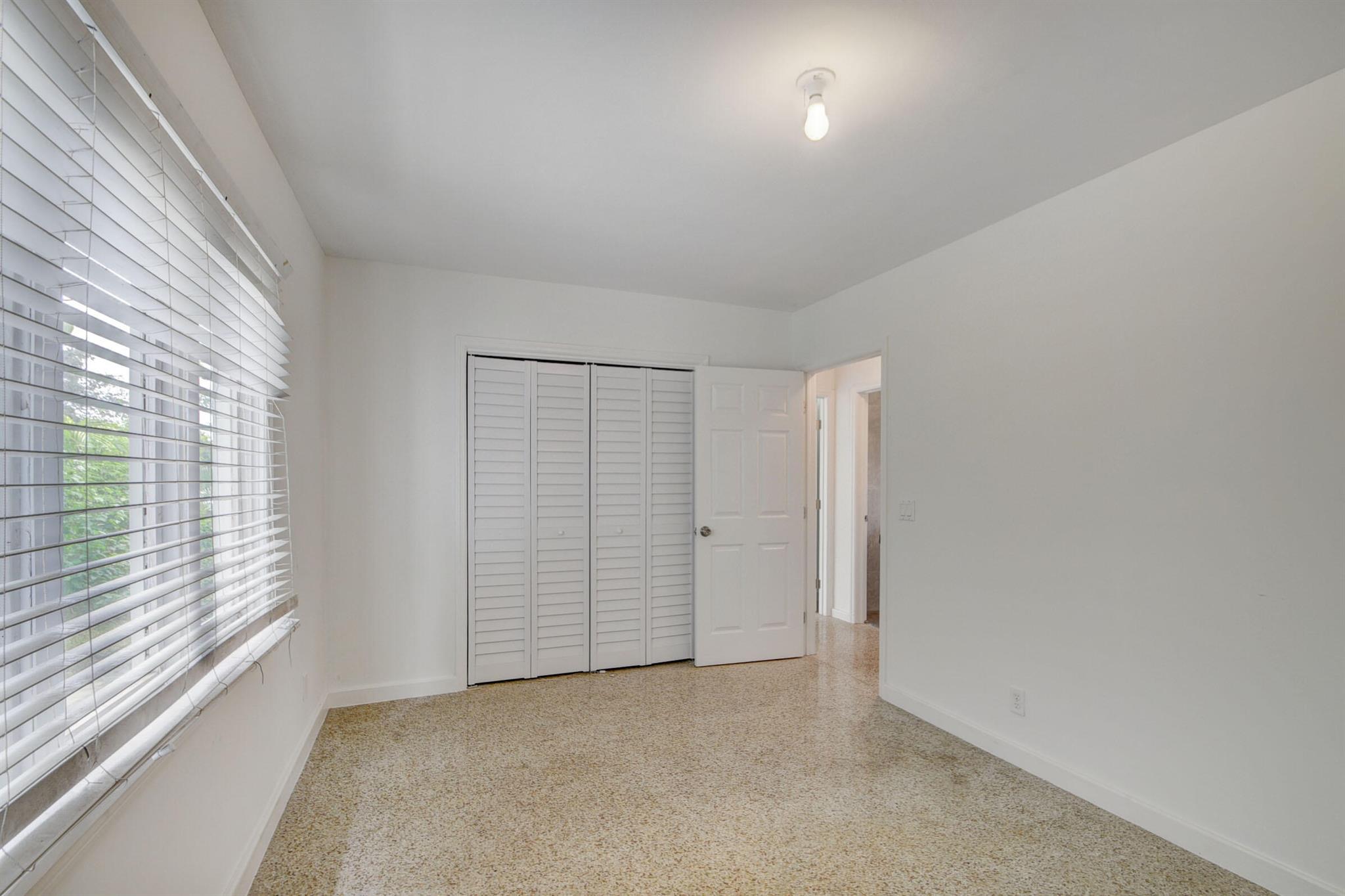 CENTRAL PARK 1 TH PT OF LT 27 LYG W OF W R/W LI OF - Residential Income