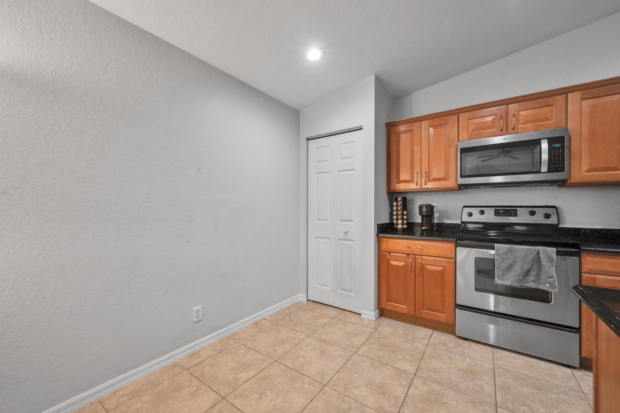 MARTINS CROSSING - Residential Lease