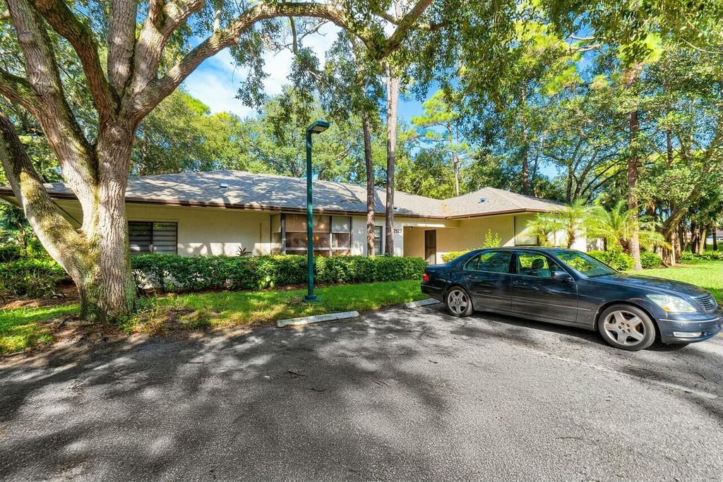 Photo of 7523 Greenlake Way #A, Boynton Beach, FL 33436 (MLS # R11058840)