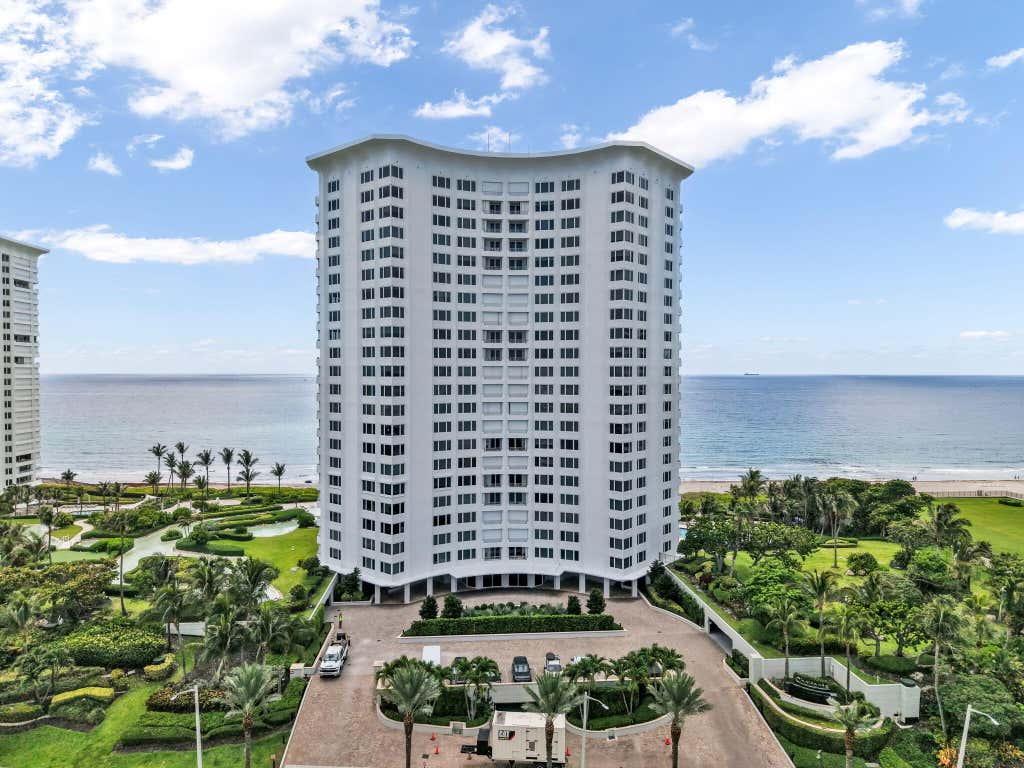 Photo of 550 S Ocean Boulevard #1906, Boca Raton, FL 33432 (MLS # B26042291)