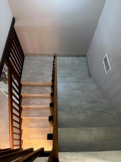 WOODLAND LAKE ESTATES - Residential Lease