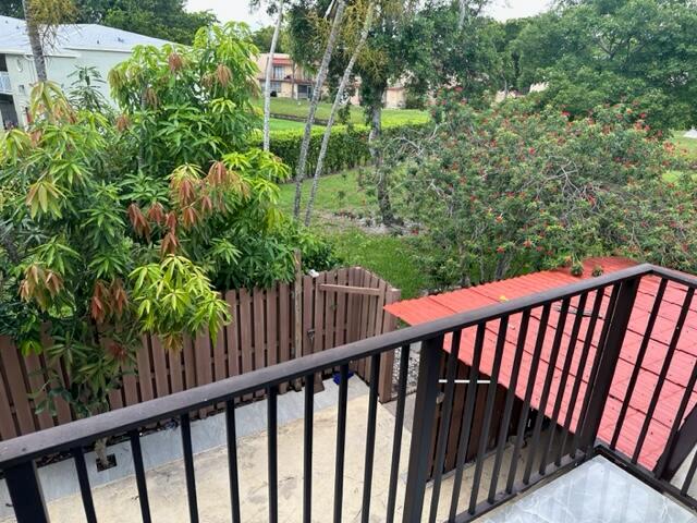 WOODLAND LAKE ESTATES - Residential Lease