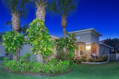 Tiny photo for 742 NW LEONARDO Circle, Port Saint Lucie, FL 34986 (MLS # B26053021)