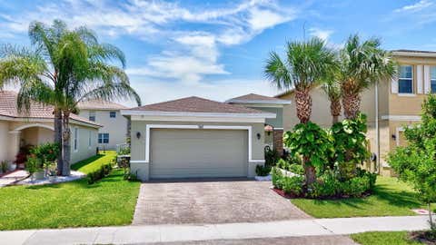 Tiny photo for 742 NW LEONARDO Circle, Port Saint Lucie, FL 34986 (MLS # B26053021)