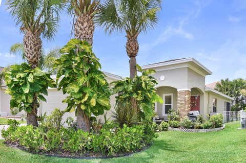 Tiny photo for 742 NW LEONARDO Circle, Port Saint Lucie, FL 34986 (MLS # B26053021)