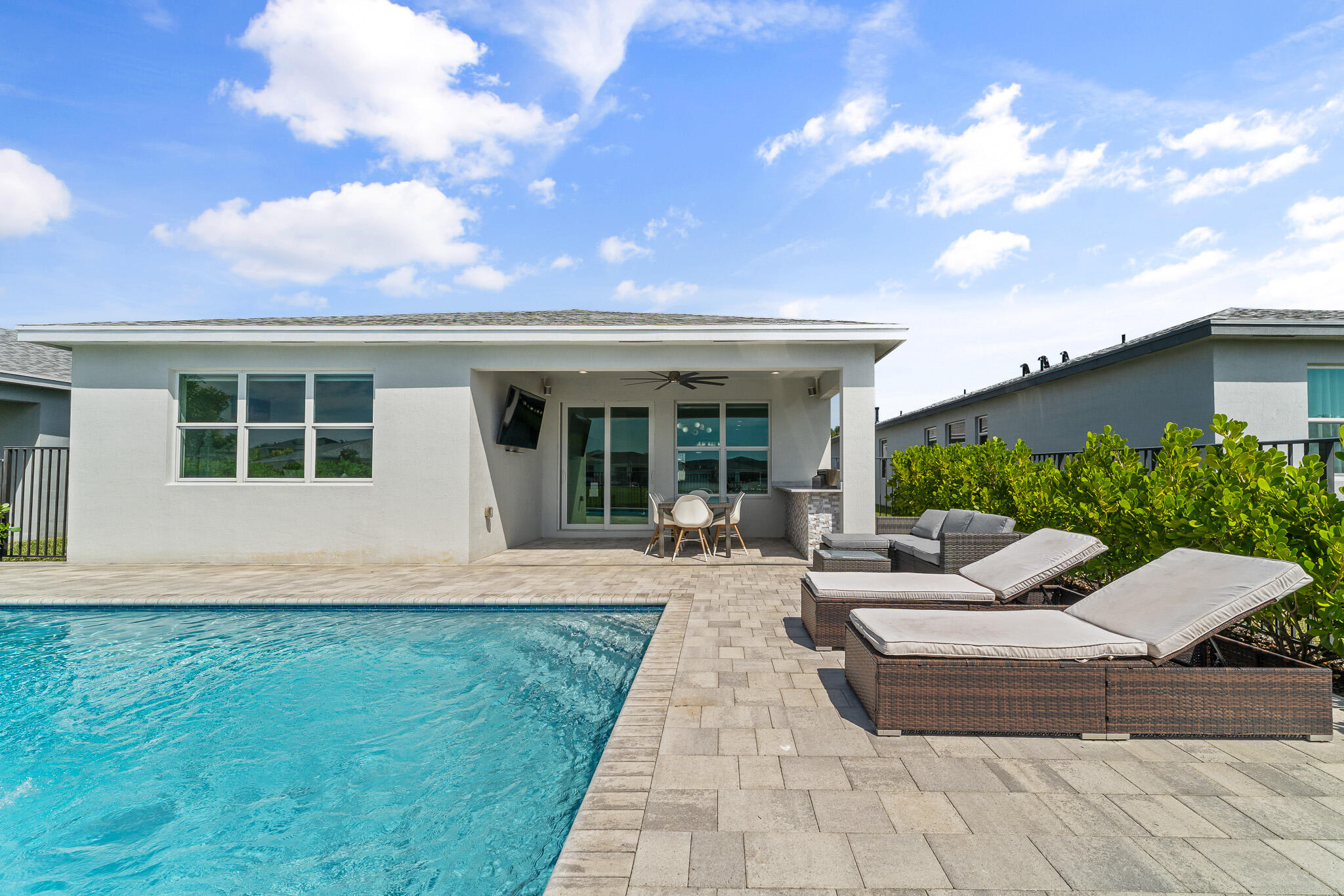 MATTAMY AT SOUTHERN GROVE PLAT 1 REPLAT - Residential