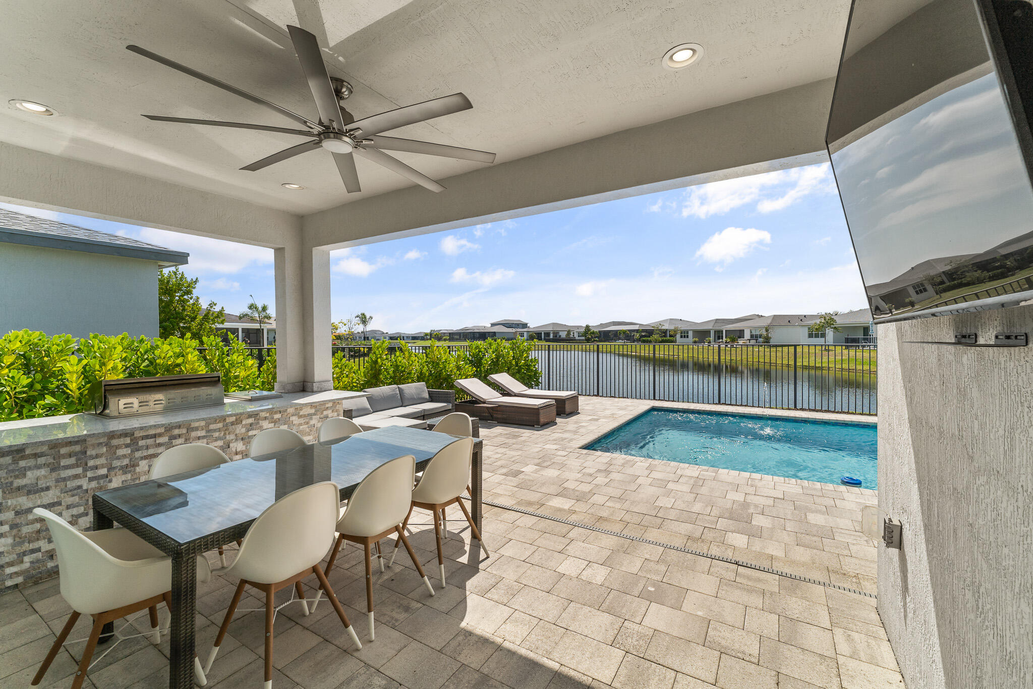 MATTAMY AT SOUTHERN GROVE PLAT 1 REPLAT - Residential