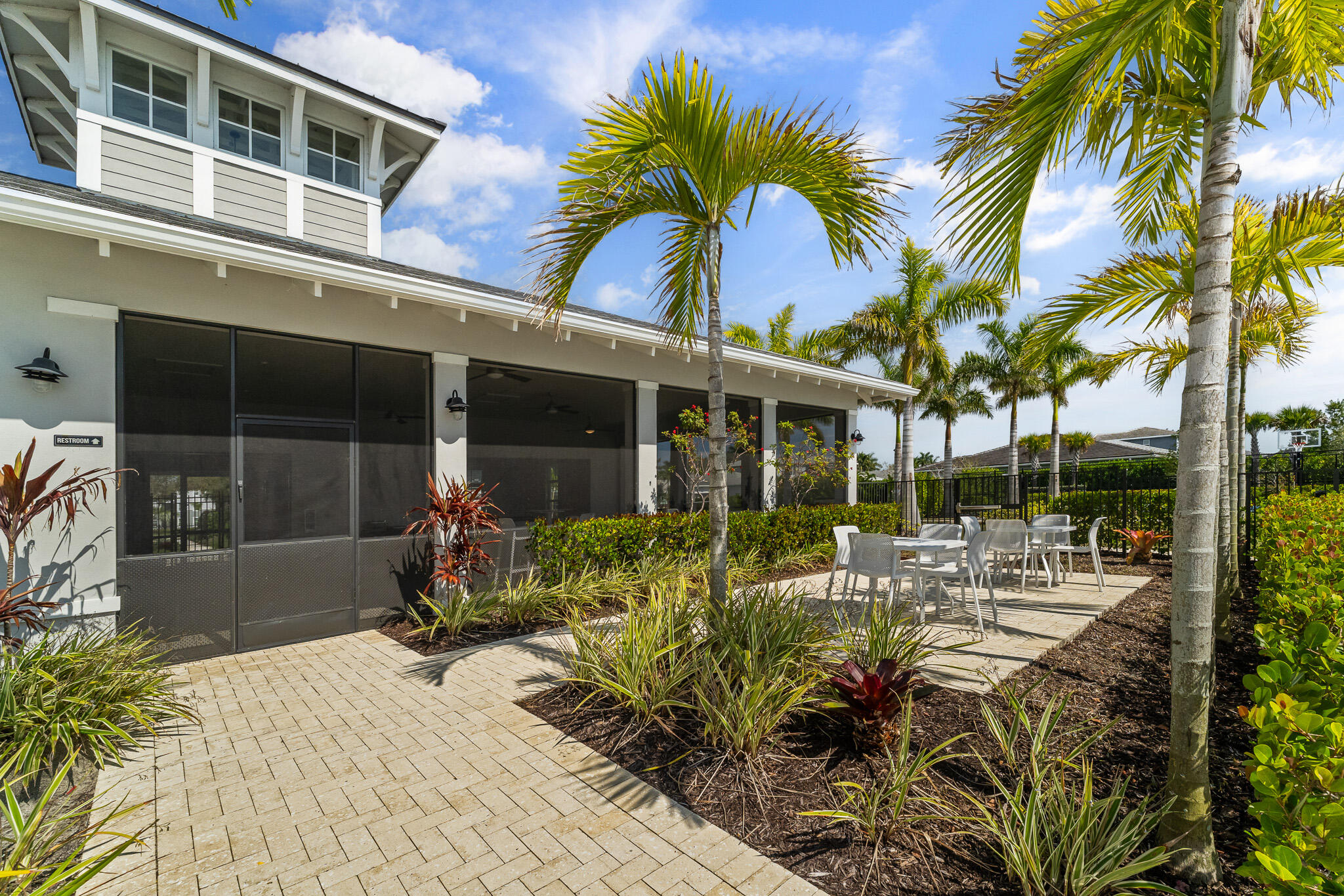 MATTAMY AT SOUTHERN GROVE PLAT 1 REPLAT - Residential