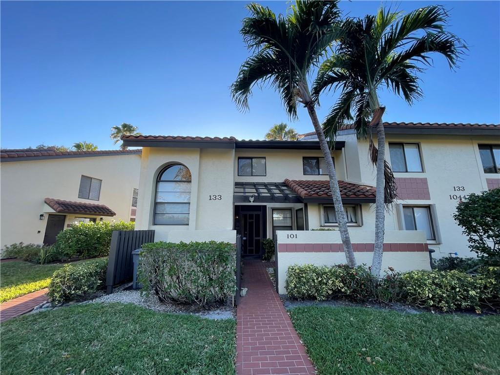 Gorgeous, Updated 2nd Floor Condo with Vaulted Ceilings in Gated Palm Chase Lakes (55+ Housing for Older Persons). 2-Bedrooms, 2-Bathrooms + Office/Den/Open 3rd Bedroom w/Closet. Lake Views from the Large, Enclosed Patio & Master Bedroom. Brand New, High-Quality Stainless Steel Appliances. Tiled Living Areas & Quality Berber Carpet in the Bedrooms/Stairs. Master Bedroom has 2 Closets/Huge Walk-in Closet. Just Installed AC & Washer/Dryer. Beautiful Updates including Stylish Barn-style Bathroom Doors. Pets up to 25 Pounds OK. Great Community with Many Amenities to Enjoy including Heated Pool, Hot Tub, Fitness Room, Pickle Ball, Tennis. Enjoy Lots of Activities, Shows & Outings. The Association Claims to be Housing for Older Persons 55+. 2023-2024 Seasonal Rental: 4 Month Minimum 3200/month.