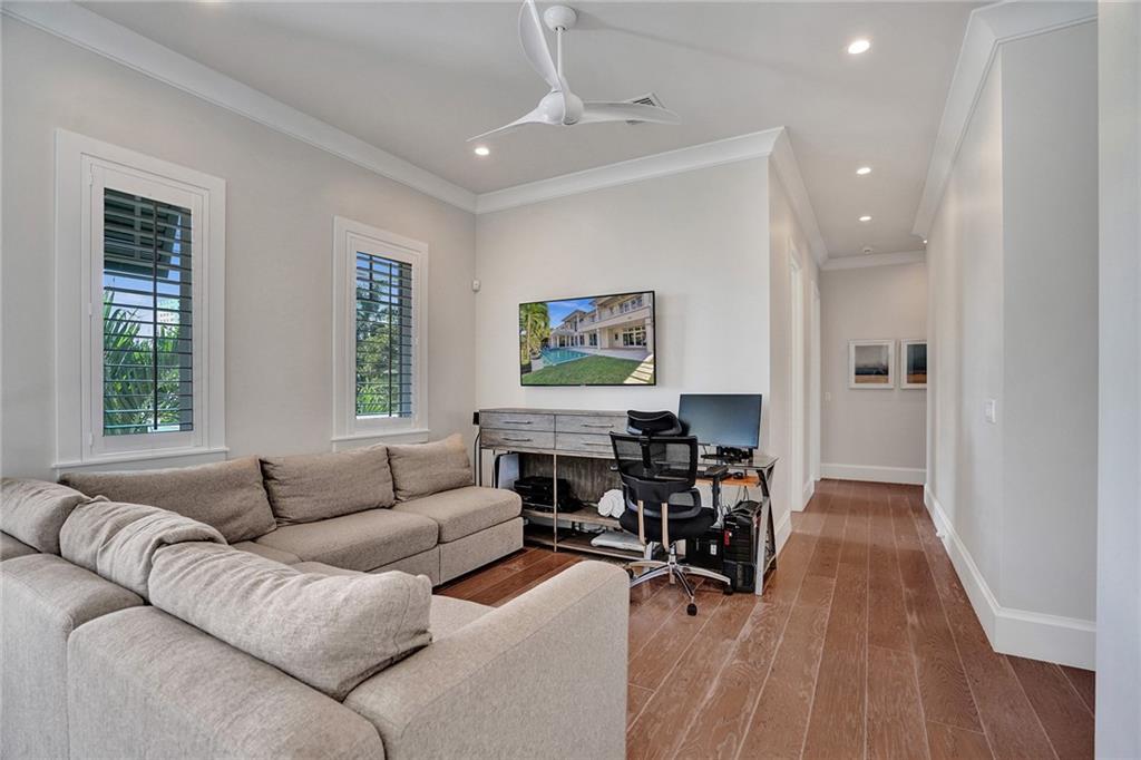 Gould Island 15-62 B - Residential