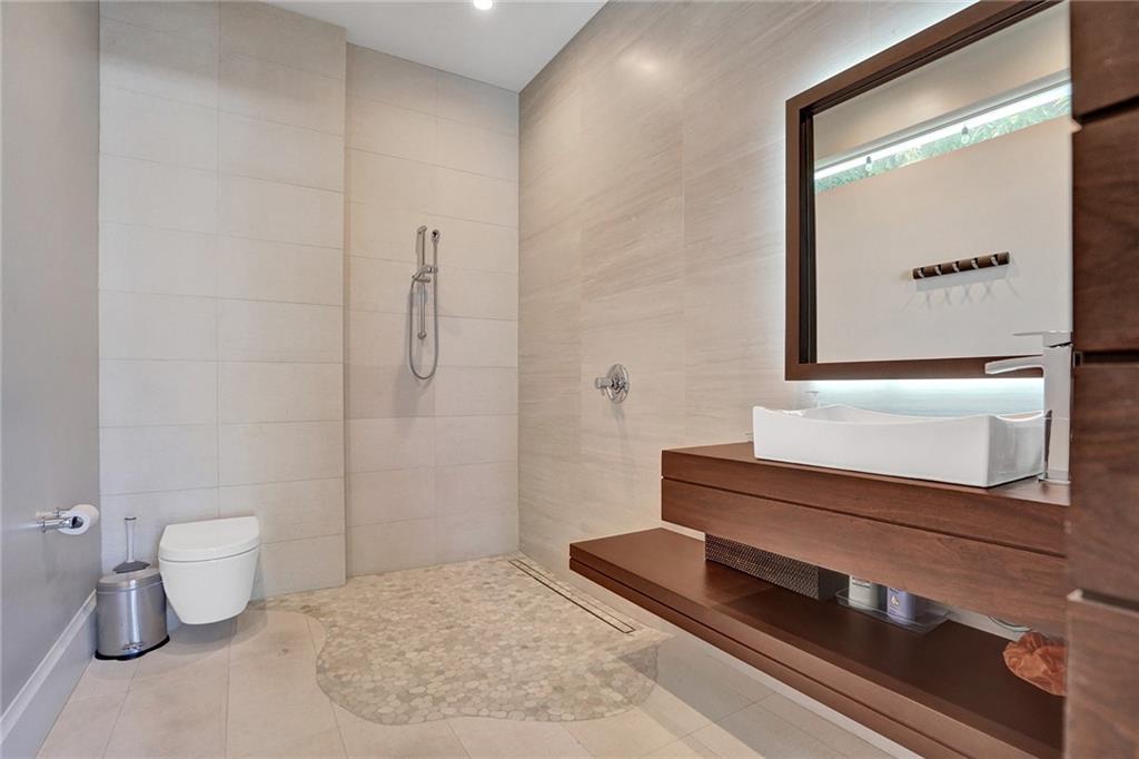 Gould Island 15-62 B - Residential