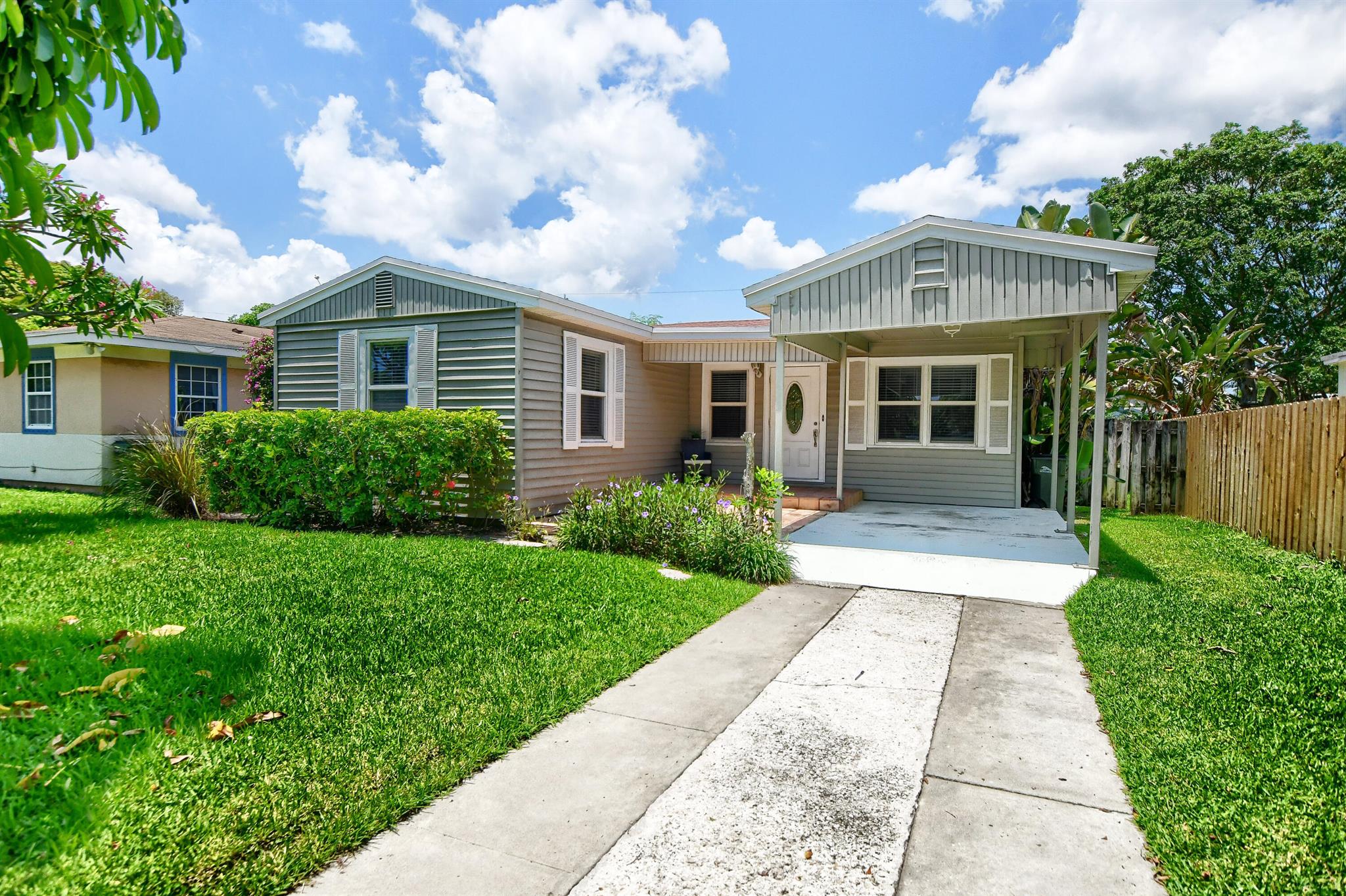 Welcome to this charming 2 bed, 1 bath single family home located in the highly sought after Osceola Park neighborhood in downtown Delray. This home offers a perfect blend of comfort and convenience and offers you the opportunity to enjoy the Delray Beach lifestyle. Upon entering, you'll be greeted by a warm and inviting living space with ample natural light. Spacious bedrooms, an updated bathroom and a large backyard oasis make this home the perfect place to call home. With its prime location in downtown Delray, you'll have easy access to trendy shops, vibrant restaurants and the beautiful beach. Don't miss the chance to make this charming home yours and experience the best of Delray Beach living.