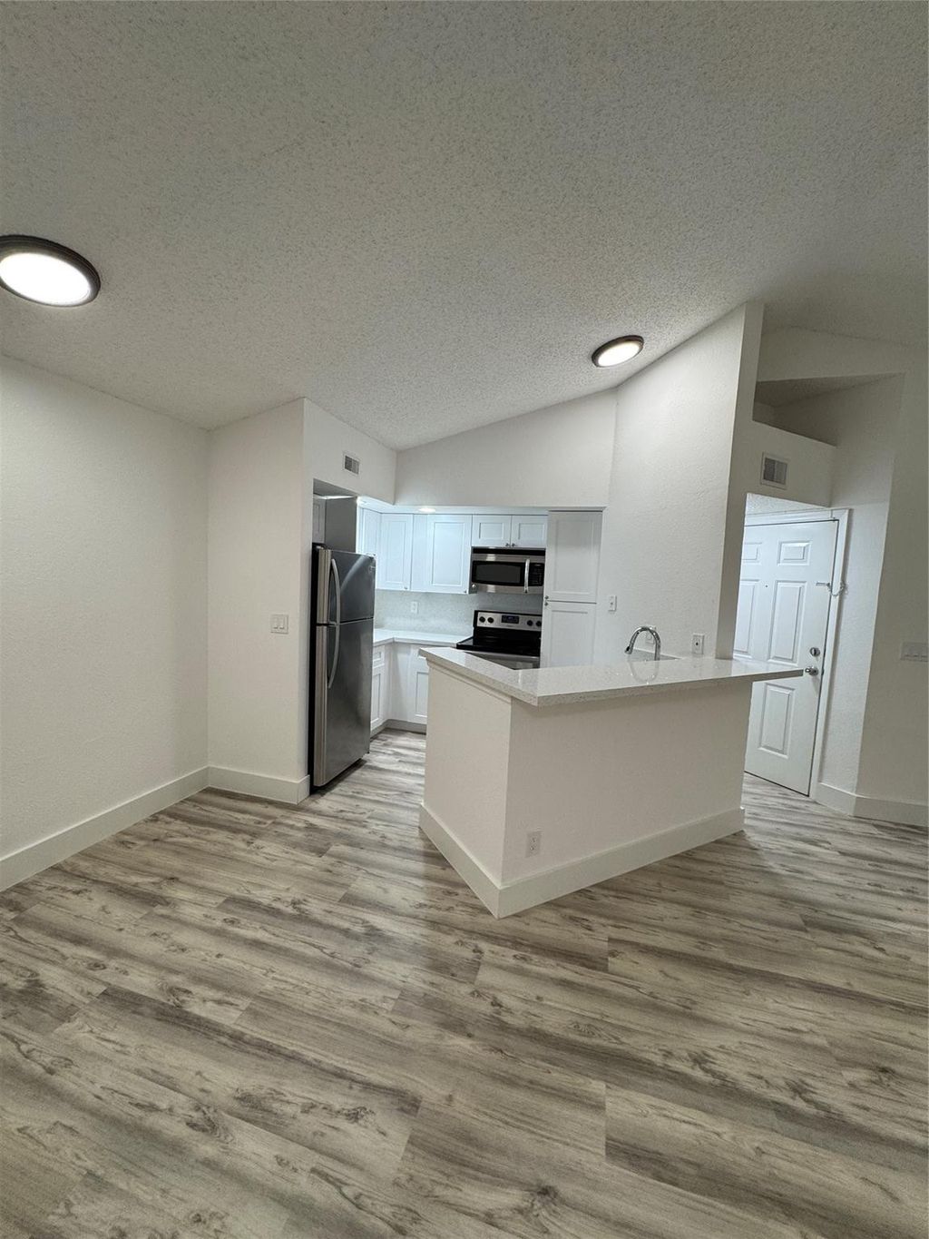 Photo of 643 Vista Isles Drive #1823, Plantation, FL 33325 (MLS # F10554872)