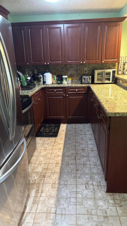 ALCALA PLAZA - Residential