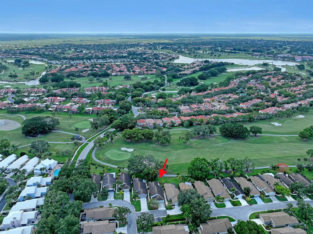 Photo of 58 Ironwood Way N, Palm Beach Gardens, FL 33418 (MLS # R10939167)