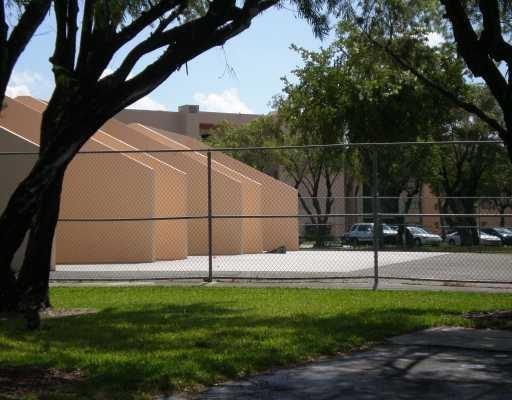 HORIZONS WEST CONDO - Residential