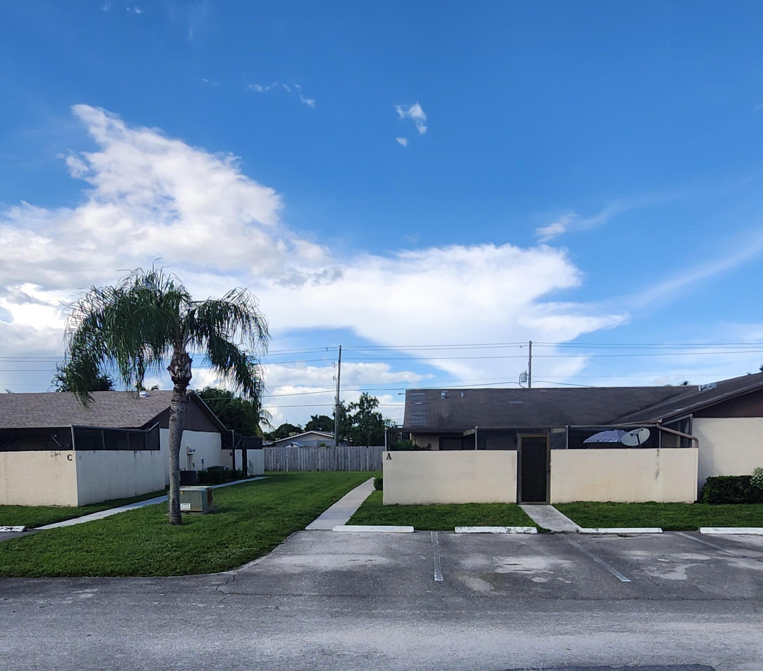 4814 Sunny Palm Circle B