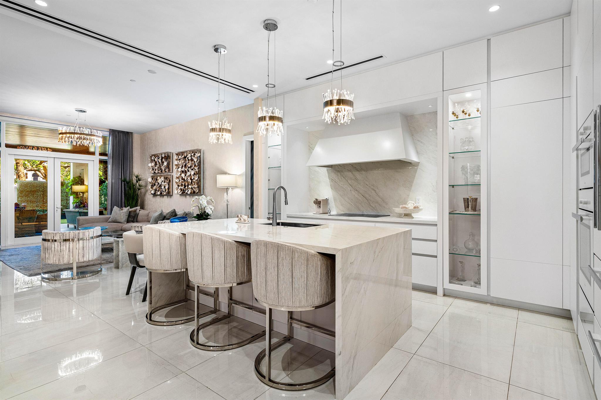 200 SE Mizner Boulevard 104