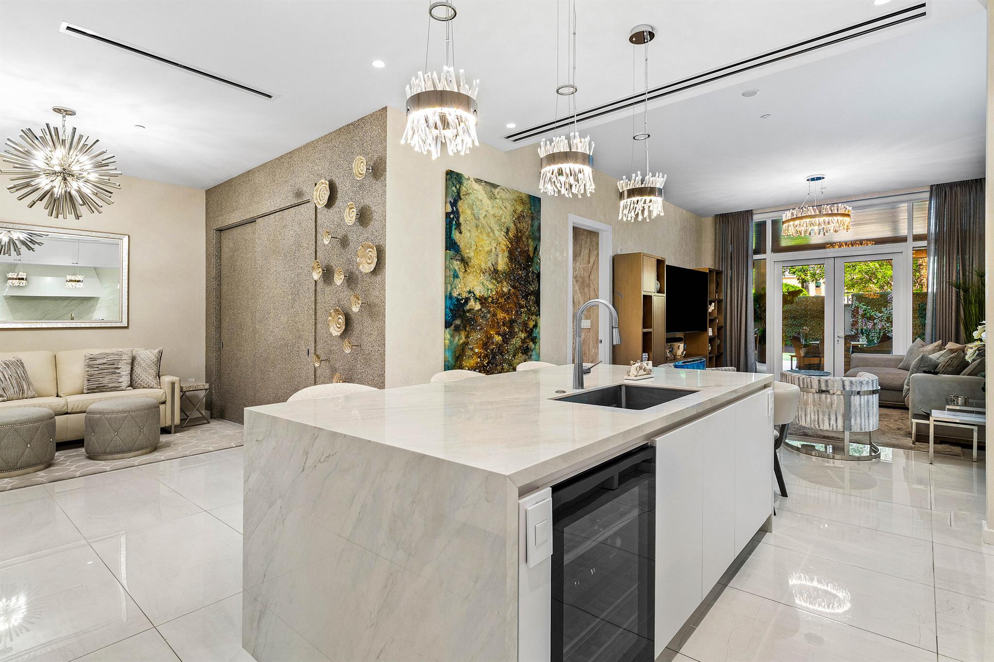 200 SE Mizner Boulevard 104