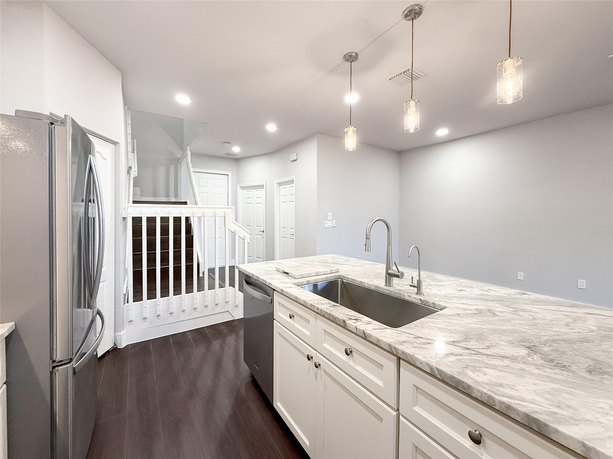 2033 Nassau Drive