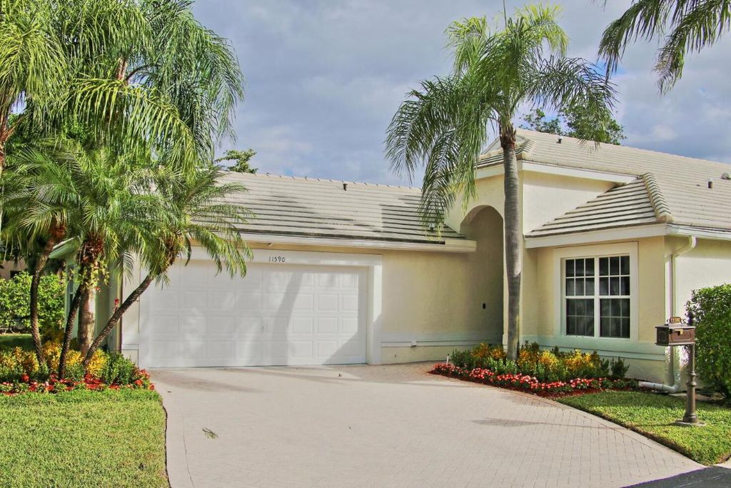 Photo of 11590 Creekside Drive, Boynton Beach, FL 33437 (MLS # R11138576)