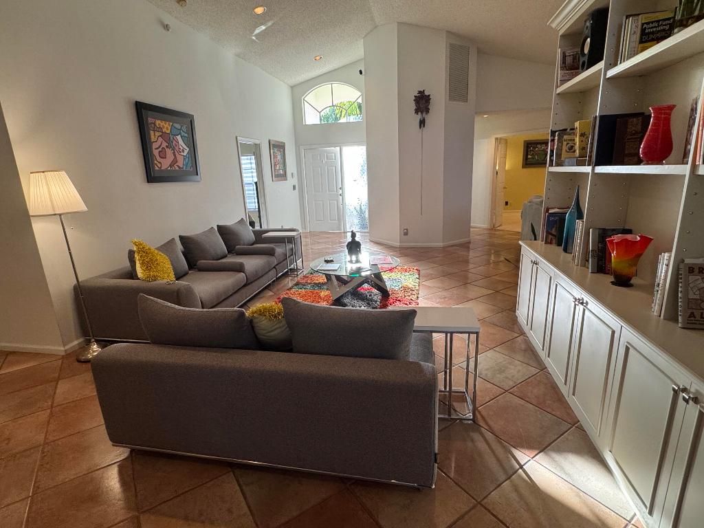 11590 Creekside Drive