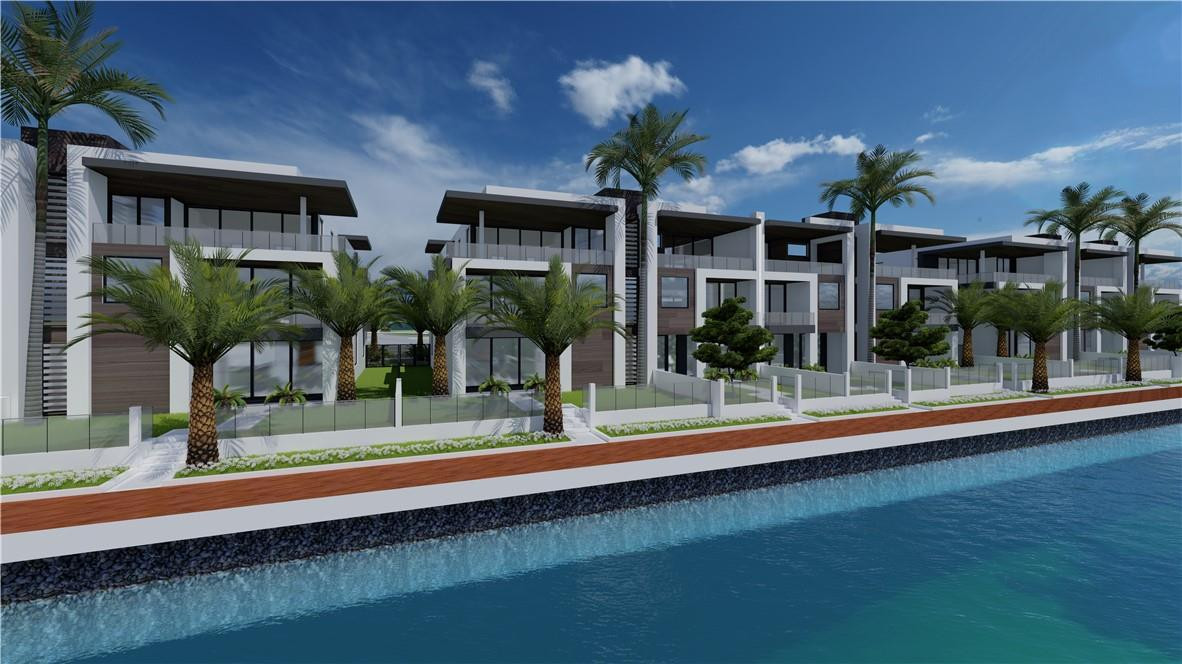 Lighthouse Point Yacht Cl - Residential