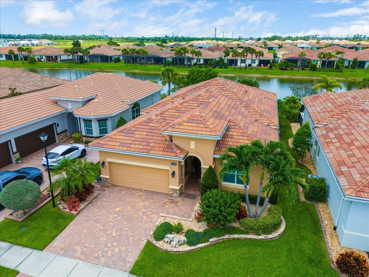 VERANO - Residential