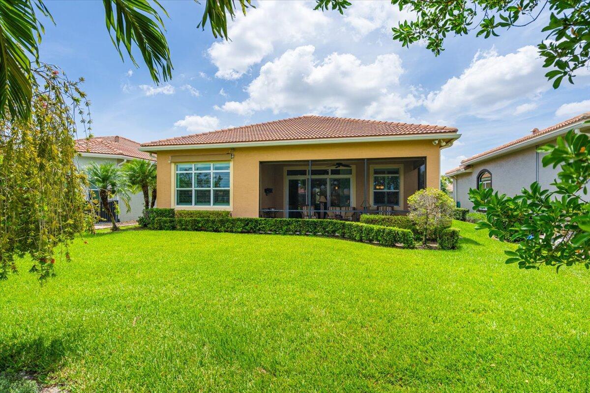 VERANO - Residential