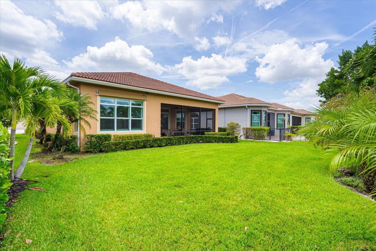 VERANO - Residential