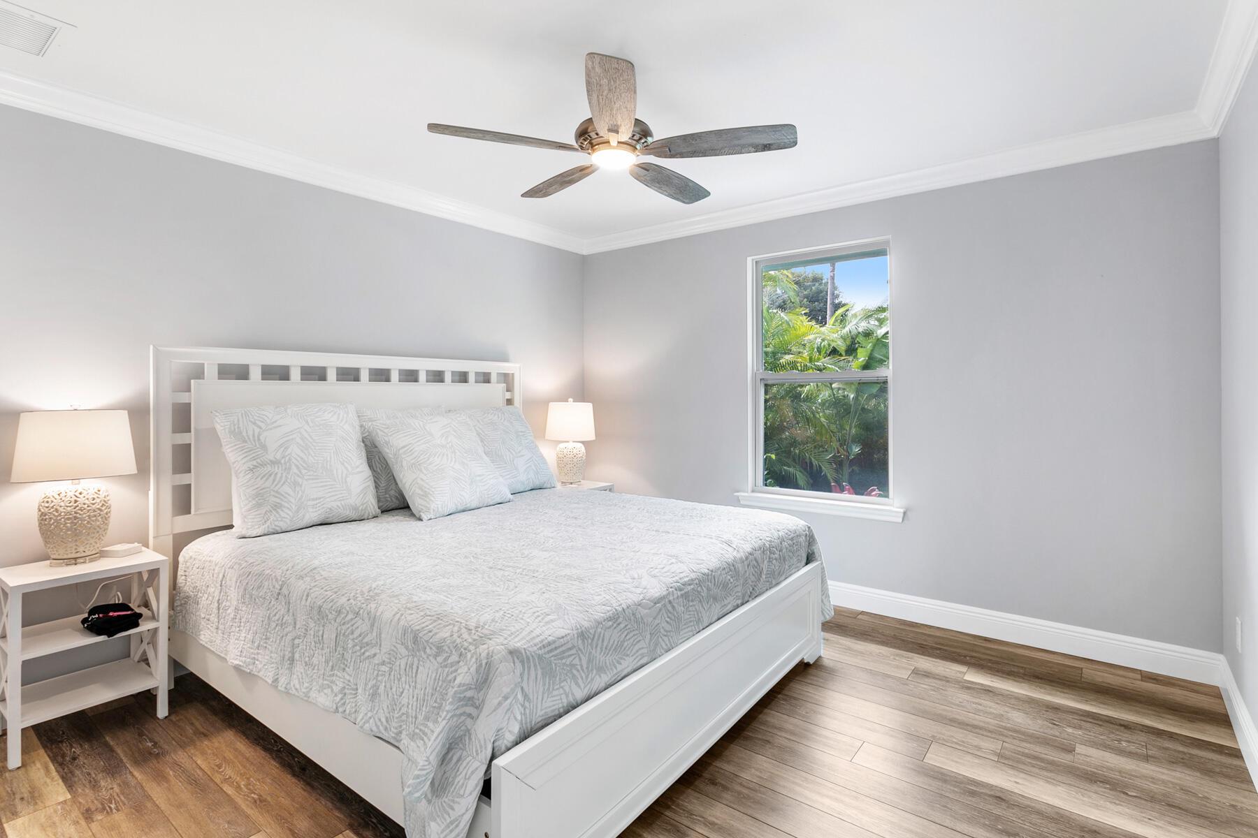 LITTLE VILLAGE UNREC - Residential Lease