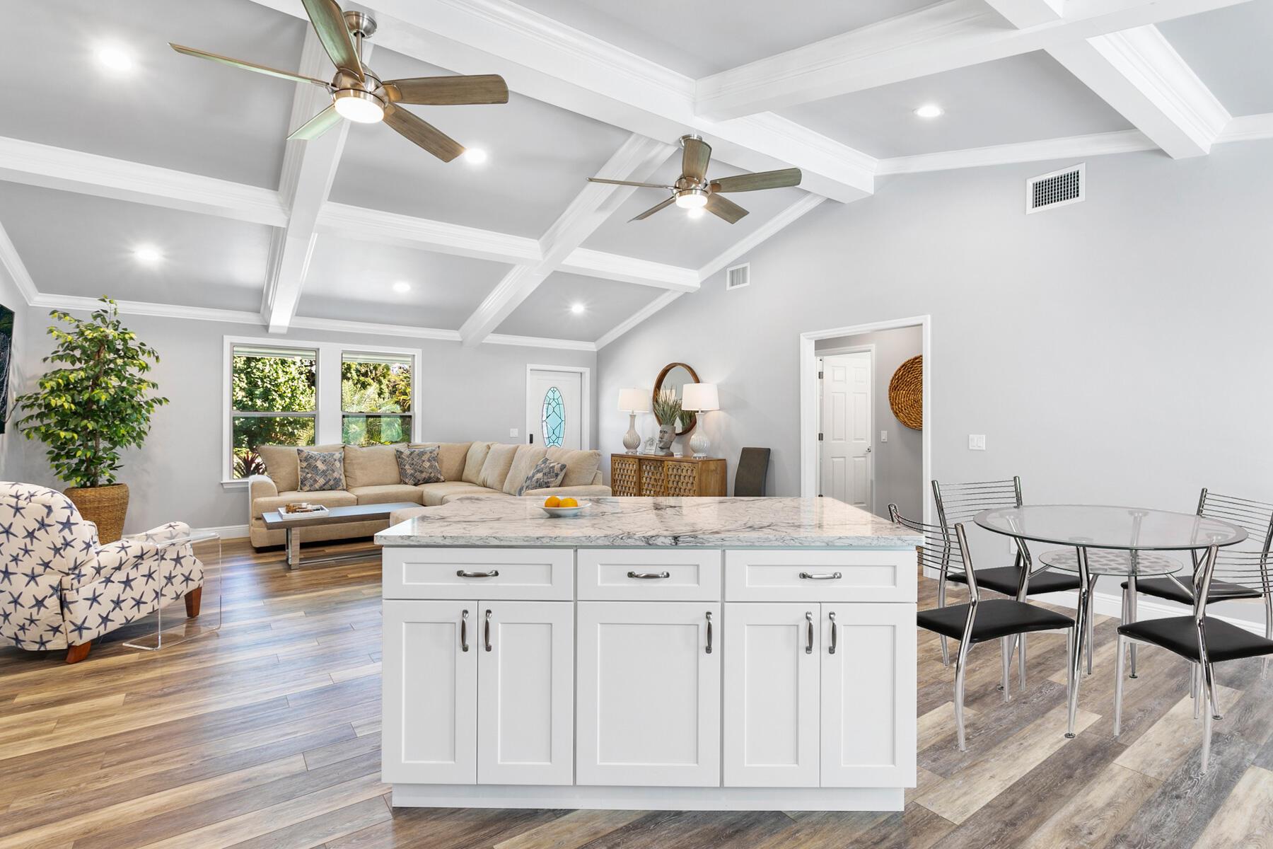 LITTLE VILLAGE UNREC - Residential Lease