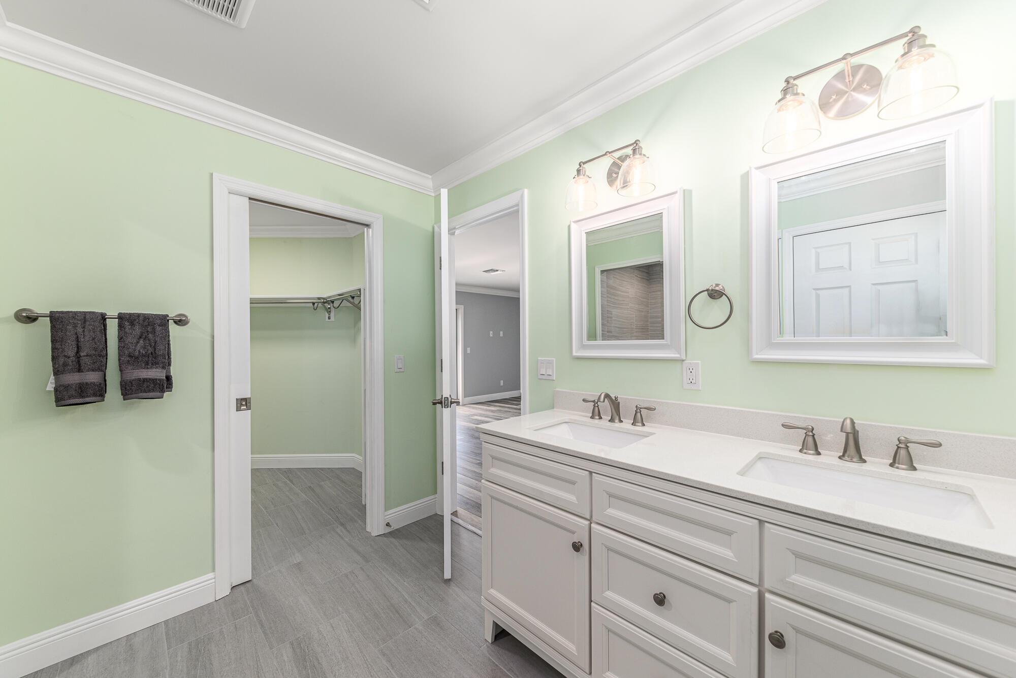 LITTLE VILLAGE UNREC - Residential Lease