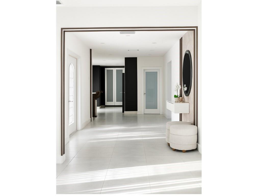 HOLLYWOOD LAKES SECTION - Residential