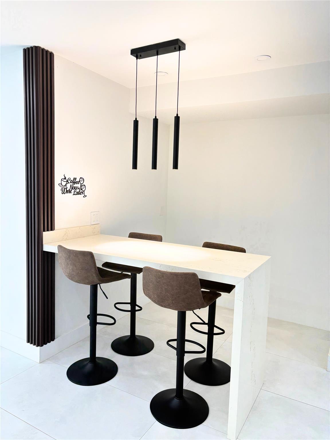 HOLLYWOOD LAKES SECTION - Residential