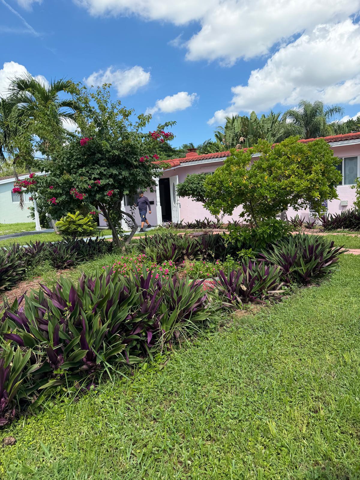 2349 NE 9TH Street