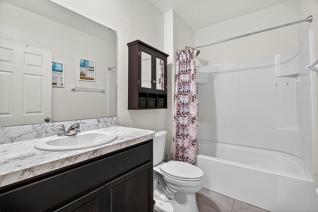 SEBASTIAN HIGHLANDS UNIT - Residential
