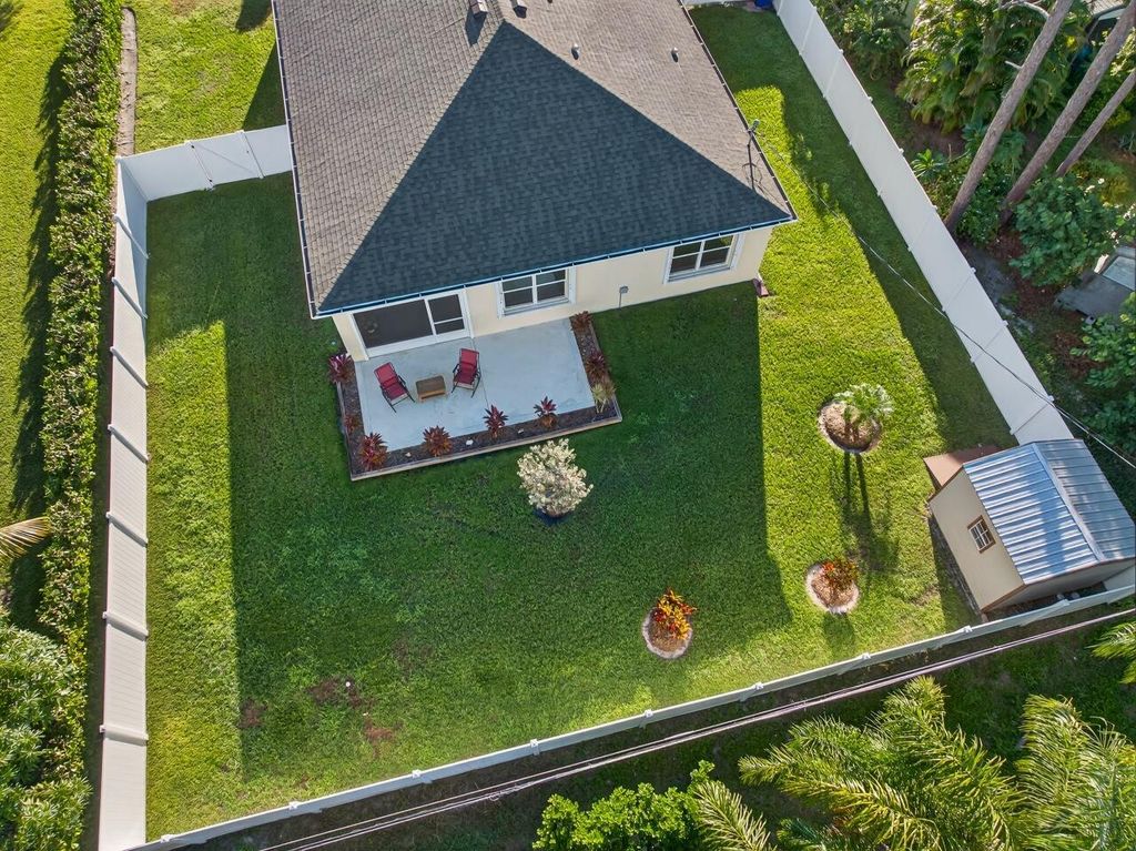 Photo of 105 Cardinal Drive, Sebastian, FL 32958 (MLS # R11134703)