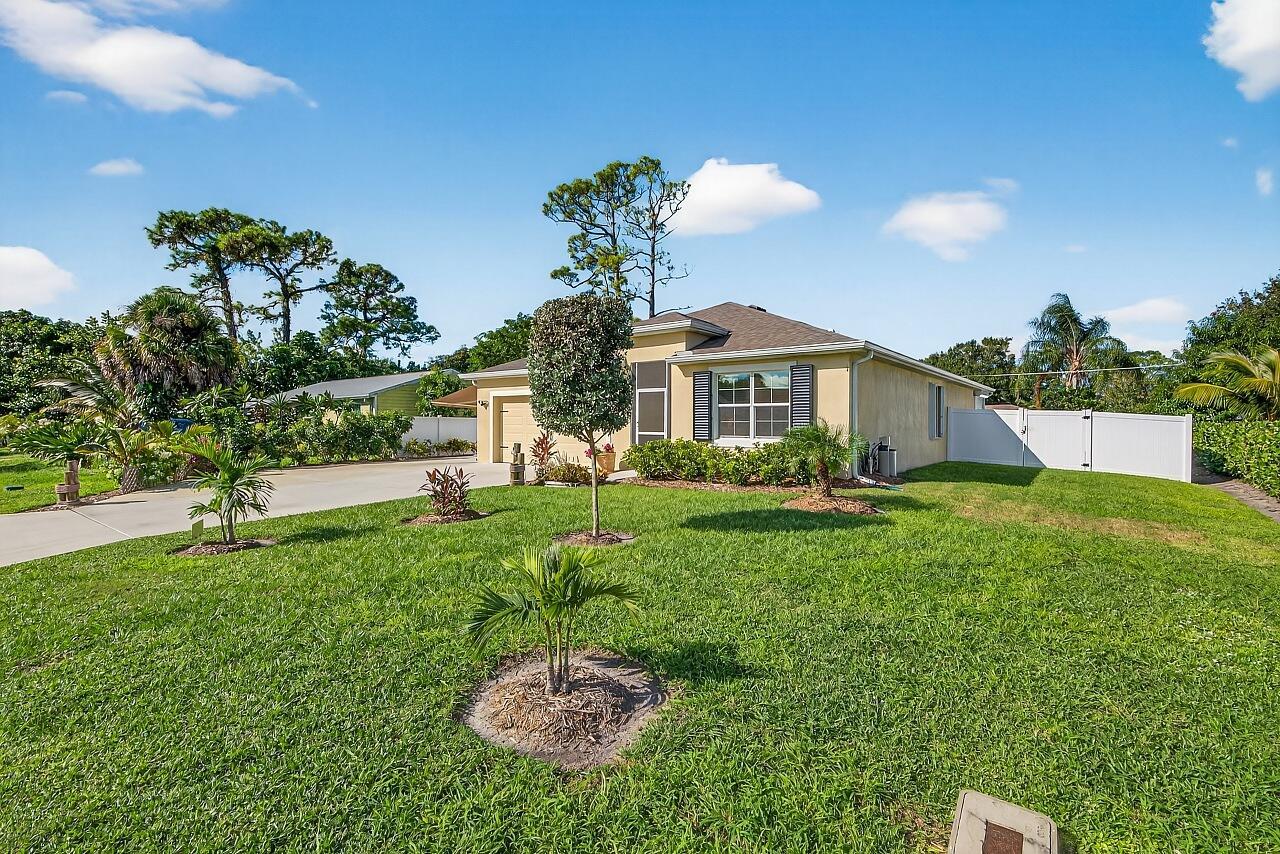 SEBASTIAN HIGHLANDS UNIT - Residential