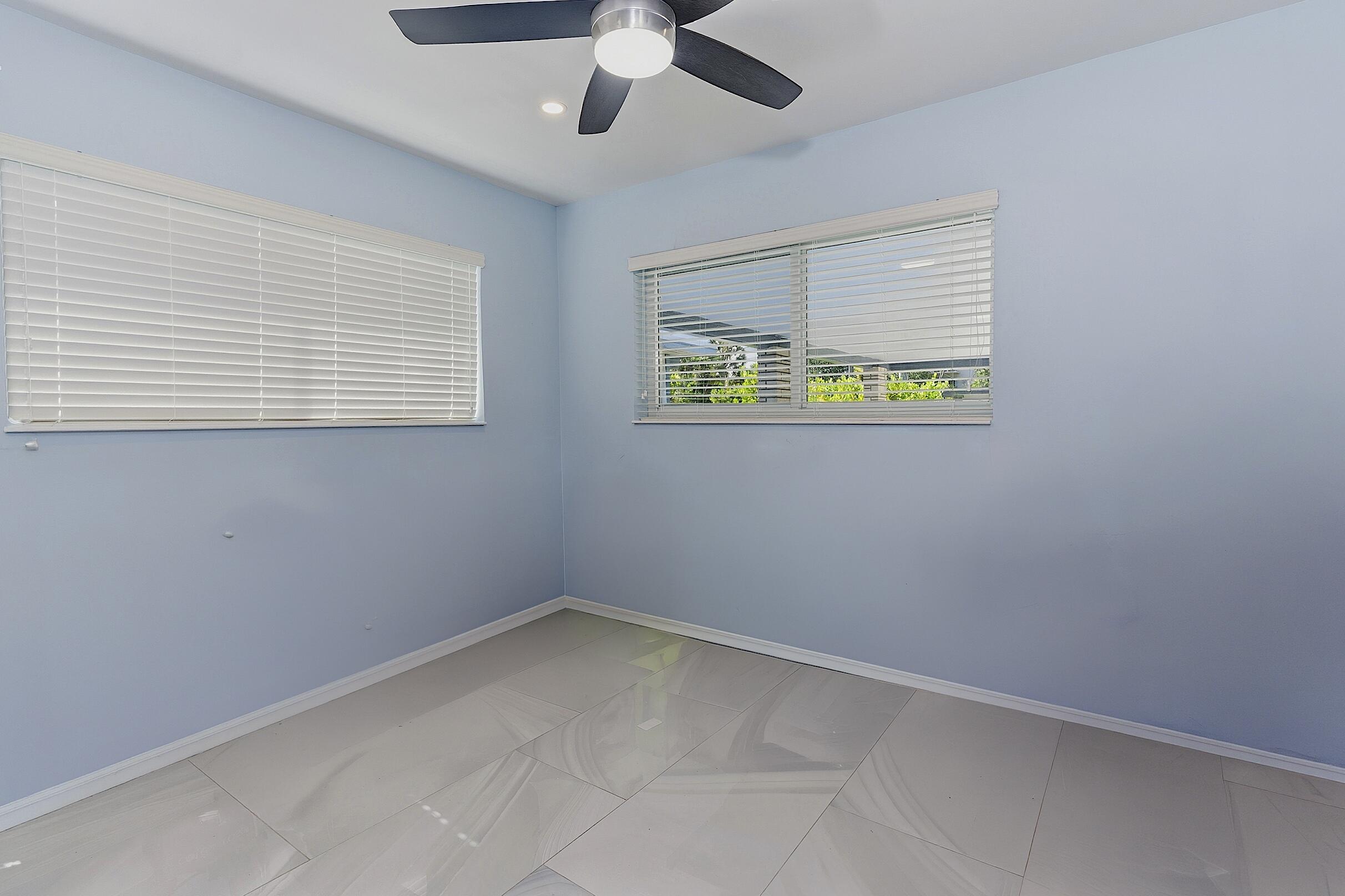 OAKLAND PARK SECOND ADD - Residential
